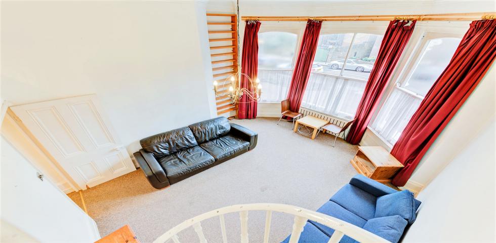 			1 Bedroom, 1 bath, 1 reception Flat			 Woodchurch Road, WEST HAMPSTEAD